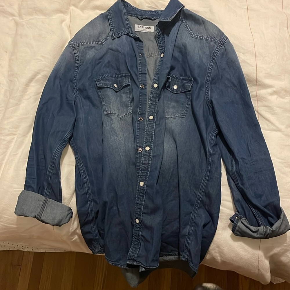 Express chambray shirt. Size large. Like new.